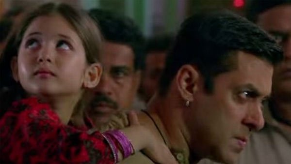 सलमान खान, बजरंगी भाईजान, करीना कपूर, नागा साधु, सेंसर बोर्ड, बॉलीवुड, बॉलीवुड न्यूज़, मनोरंजन, salman khan, bajrangi bhaijaan, Harshali Malhotra, salman khan Bajrangi Bhaijaan, kareena kapoor khan, Naga Saint, censor board, bajrangi bhaijaan censor board, salman khan movies, salman khan news, kabir khan, entertainment news