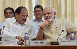किसी का इस्तीफा नहीं होने देगी सरकार, मॉनसून सत्र में टकराव तय