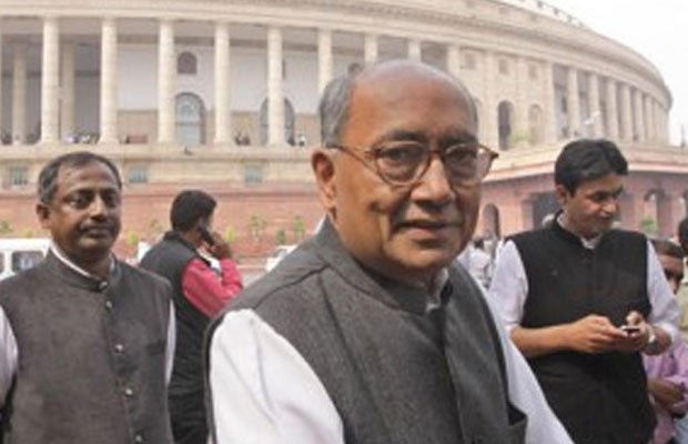 व्यापमं घोटाले पर बोले दिग्विजय सिंह, कहा: जेल गए छात्रों को बनाएं सरकारी गवाह