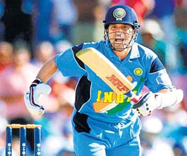 Indian Cricket Team, Team India, Team India Dressing Room, Sachin Tendulkar, Virat Kohli, Yuvraj Singh, Kapil Dev, Sourav Ganguly, Dawood Ibrahim, Cricket, Sports News