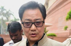 किरण रिजिजू का दावा, मेरी वजह से उड़ान में देरी नहीं हुई