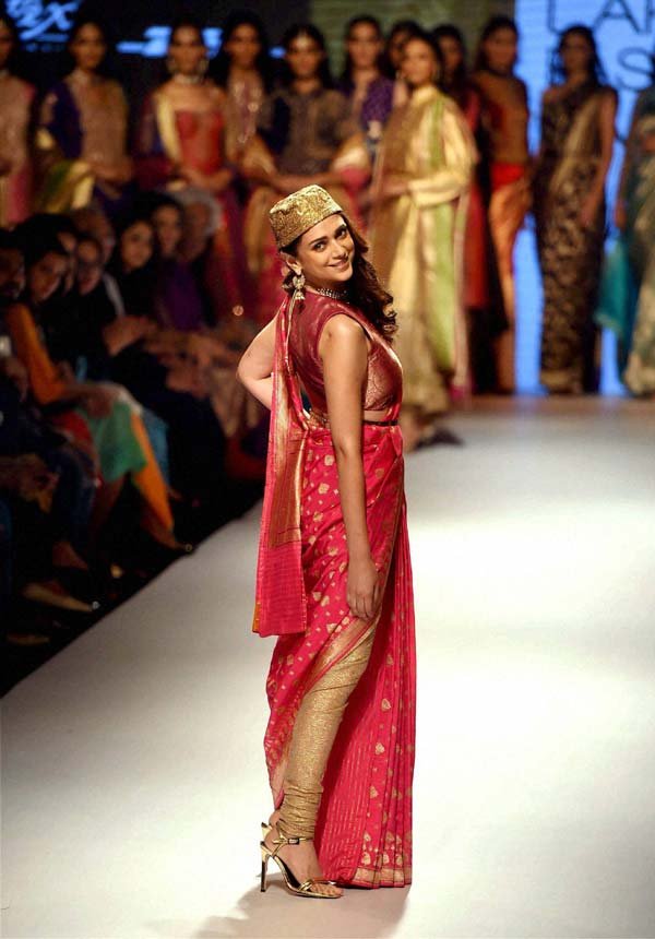 Aditi Rao Hydari, actress Aditi Rao Hydari, Aditi Rao Hydari movies, Aditi Rao Hydari upcoming movies, Aditi Rao Hydari ramp walk, entertainment news