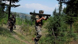पाकिस्तान सीजफायर, पाकिस्तान गोलीबारी, भारतीय सीमा, स्वतंत्रता दिवस, pakistan ceasefire, ceasefire by pakistani army, jammu & kashmir, ceasefire violation
