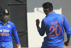 अक्षर पटेल करियर की सर्वश्रेष्ठ 13वीं आईसीसी रैंकिंग पर पहुंचे, गेंदबाजी में सुनील नारायण नंबर एक