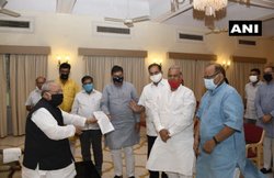 Rajasthan Government Crisis HIGHLIGHTS: फ्लोर टेस्ट नहीं बल्कि कोरोना वायरस पर चर्चा करना चाहती है गहलोत सरकार, राज्यपाल को भेजा प्रस्ताव