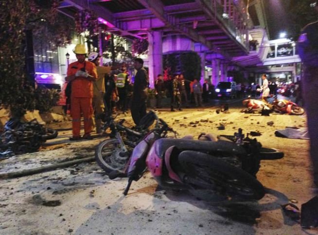 बैंकॉक धमाका, बैंकाक, थाईलैंड, ब्रह्मा मंदिर, बम विस्फोट, आतंकी हमला, bangkok, bangkok blast, bangkok bomb blast, bangkok explosion, bangkok bomb explosion, bangkok news, huge explosion in bangkok, explosion in bangkok, thailand bomb blast, thailand blast, erawan shrine, thailand news
