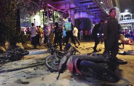 बैंकॉक, धमाका, बैंकॉक धमाका, बैंकॉक आतंकी हमला, bangkok, bangkok blast, bangkok bomb blast, blast in bangkok, bangkok bomb blast, bangkok bomb blast deaths, death in bangkok blast, blast in central bangkok, bangkok explosion, bangkok bomb blast, world news