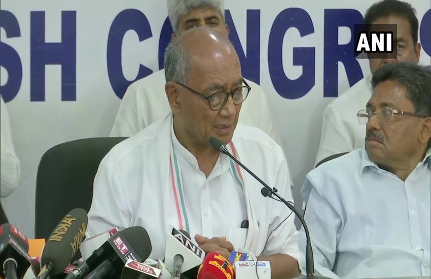 कांग्रेस प्रदर्शन, सुमित्रा महाजन, संसद, कांग्रेस सांसद निलंबन, Congress, Congress Protest, Sumitra Mahajan, Lok Sabha Speaker, Parliament, Lok Sabha, Delhi News