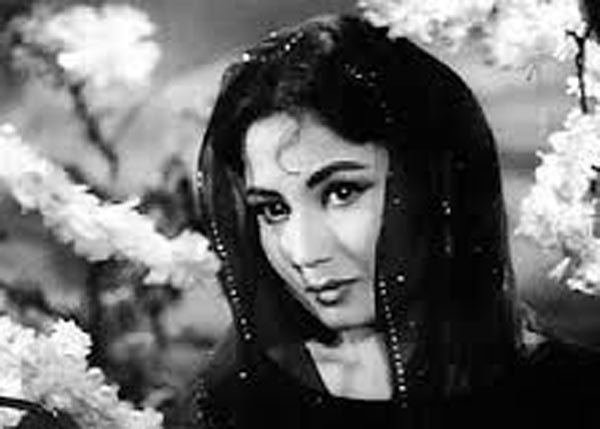 मीना कुमारी, मीना कुमारी जन्मदिन, मीना कुमारी बैप्पी बर्थडे, बॉलीवुड, अभिनेत्री मीना कुमारी, हिन्दी फिल्म इंडस्ट्री, बर्थडे स्पेशल, जन्मदिन, बॉलीवुड, बॉलीवुड न्यूज़, मनोरंजन, Meena Kumari, Meena Kumari Happy Birthday, Bollywood, actress, Hindi film industry, special birthday, birthday, Bollywood, Entertainment News