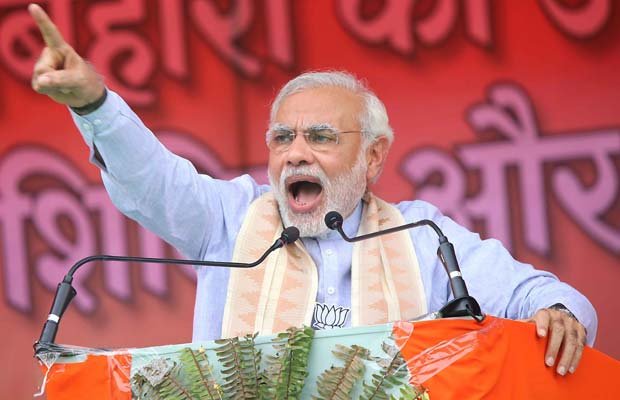 प्रधानमंत्री नरेंद्र मोदी गया में आयोजित परिवर्तन रैली को संबोधित करते हुए। (पीटीआई फोटो)
