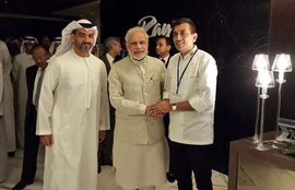 नरेंद्र मोदी, यूएई, मोदी यूएई, संजीव कपूर, स्टार शेफ़ संजीव कपूर, narendra modi, united arab emirates, modi in uae, modi uae visit, sanjeev kapoor, modi uae visit lunch, india news