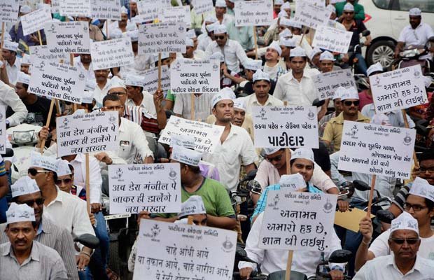 पटेल समुदाय के शक्ति प्रदर्शन से ठहर जाएगा अहमदाबाद शहर