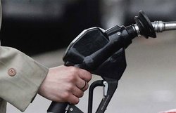 Good News: पेट्रोल 2.43 और डीजल 3.60 रुपए/लीटर सस्ता