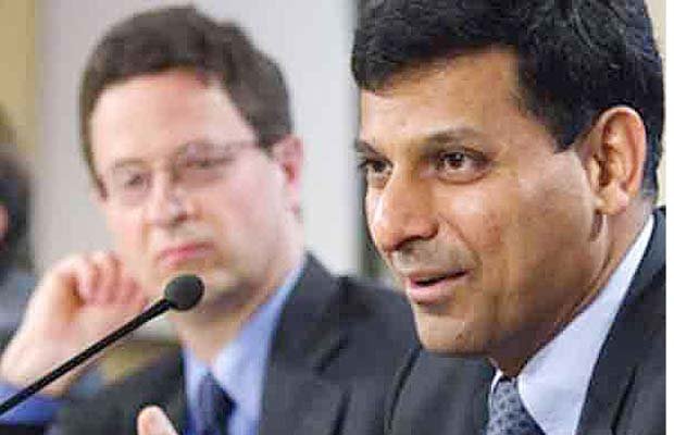 आरबीआई, रिजर्व बैंक ऑफ इंडिया, रघुराम राजन. आरबीआई मॉनिटरिंग पॉलिसी, RBI, RBI governeor, Raghuram rajan, RBI monitioring policy, reseve bank of india, business news