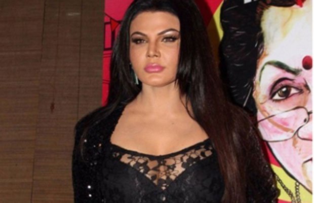 राधे मां, राधे मां देवी, राखी सावंत, बॉलीवुज, बॉलीवुड न्यूज़, मनोरंजन, Radhe Maa, Rakhi Sawant, Radhe Maa Rakhi Sawant, Rakhi supports Radhe Maa, Bollywood, Entertainment News