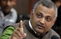 सोमनाथ भारती: ‘हमें दो पुलिस तो रात में भी घूम सकेंगी खूबसूरत महिलाएं’
