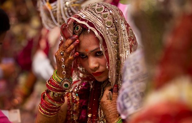 कुंवारे नहीं बल्कि शादीशुदा लोग ज्यादा कर रहे हैं खुदकुशी: NCRB