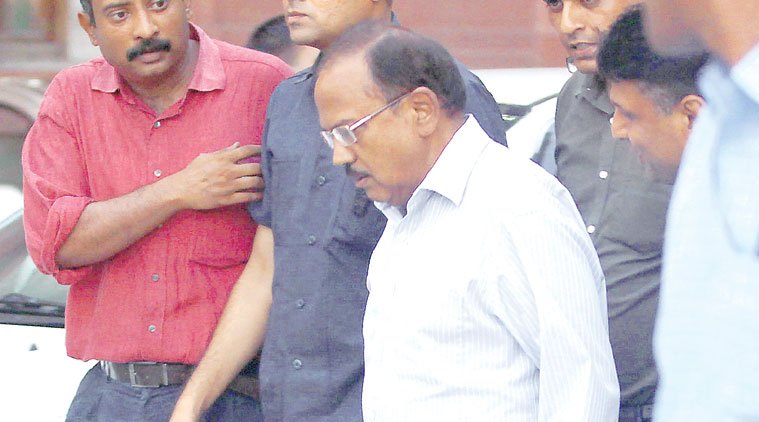 भारत-पाक, भारत पाकिस्तान एनएसए मीटिंग, कश्मीर, अलगाववादी नेता, यशवंत सिन्हा, India vs pak meet, NSA meeting between india & pak, Kashmiri Separatist, Pakistan Invites Kashmiri Separatist , Leaders Kashmiri