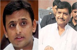यूपी के सीएम अखिलेश यादव (बाएं) और सपा के प्रदेश अध्यक्ष शिवपाल यादव।