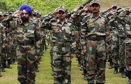 सिपाही, जंतर-मंतर, राहुल गांधई, वन रैंप वन पेशंन, सैन्यकर्मी , soldier, indian soldier, rahul gandhi, jantar mantar, one rank one pension