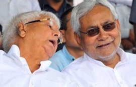 नीतीश कुमार, लालू प्रसाद यादव, नीतीश लालू, बिहार, बिहार विधानसभा चुनाव, बिहार चुनाव 2015, कांग्रेस, जेडीयू आरजेडी, Bihar, Bihar assembly Election 2015, Bihar Assembly polls 2015, congress, JDU-RJD