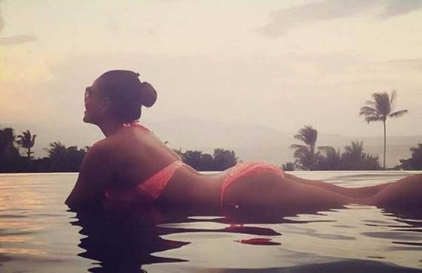 Bipasha Basu Karan Singh Grover photos, Bipasha Basu, Karan Singh Grover, Bipasha Basu in bikini, Bipasha Basu's beach holiday, Bipasha Basu and Karan Singh Grover pictures, bollywood news in hindi, विपाशा बसु, विपाशा बसु हॉट फोटोज, विपाशा बसु करण सिंह ग्रोवर, विपाशा बसु मालदीव, Bollywood