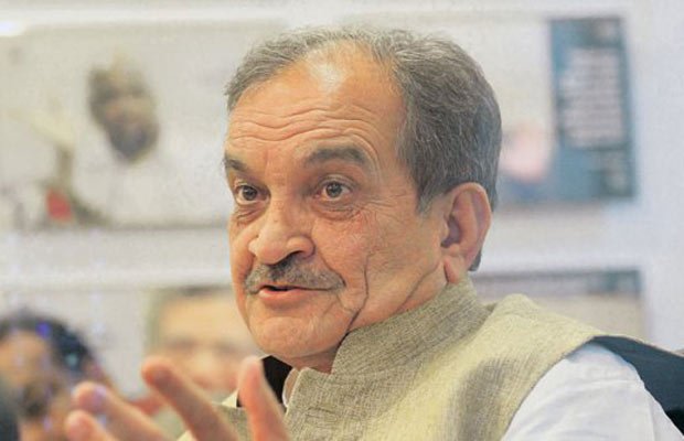 सोनिया का बयान ‘दुर्भाग्यपूर्ण’, सत्ता खोने के बाद संभलने में वक्त लगता है: वीरेंद्र सिंह