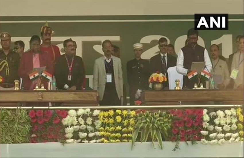 Hemant soren Swearing-in Ceremony Updates: सीएम बनते ही एक्शन में हेमंत सोरेन, बुलायी कैबिनेट मीटिंग