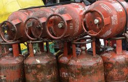 केरोसिन सब्सिडी 12 रुपए लीटर, एलपीजी सब्सिडी 18 रुपए किलो