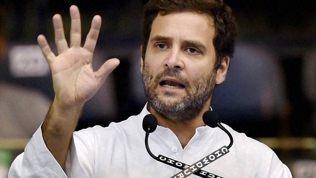 राहुल गांधी, सुषमा स्वराज, ललितगेट, पीएम नरेंद्र मोदी, राहुल गांधी नोट, राहुल गांधी पर्ची, rahul gandhi, rahul gandhi notes, rahul gandhi protest against BJP, sonia gandhi