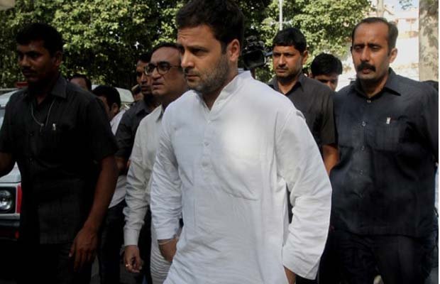 OROP: जंतर-मंतर पहुंचे राहुल को देख पूर्व सैनिकों ने लगाए ‘वापस जाओ के नारे’