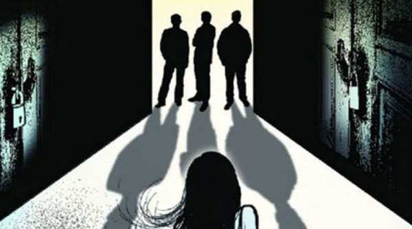 मुंह में ठूसा दुपट्टा, फिर निकाली आंखें इसके बाद किया नाबालिग के साथ गैंग रेप