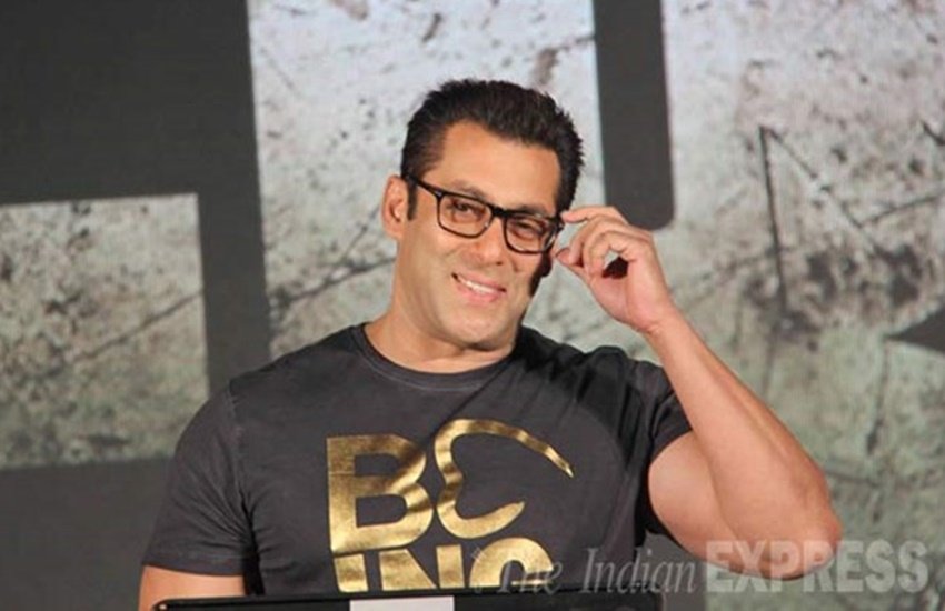 Salman Khan, Sahah Rukh Khan, SRK, Shahrukh Khan, Hritik Roshan, Raees, Kaabil, Bollywood News in Hindi, Entertainment news in hindi