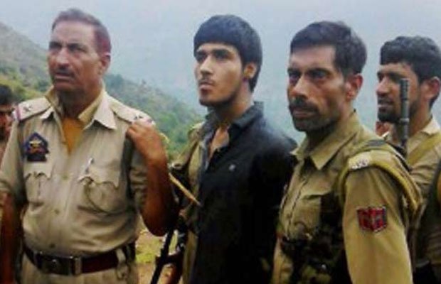 आतंकी नावेद, जम्मू-कश्मीर पुलिस, पाकिस्तानी आतंकवादी मोहम्मद नावेद, शौर्य चक्र, वीरता पदक, राकेश कुमार शर्मा, बिक्रमजीत, Shaurya Chakra, naved, let, terrorist naved, jk police, Rakesh Kumar Sharma,Bikramjeet, terrorist nabbed, usman