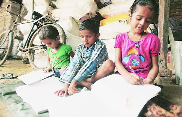 8वीं तक नहीं होगा कोई फेल, 10वीं में हो सकती है बोर्ड की वापसी