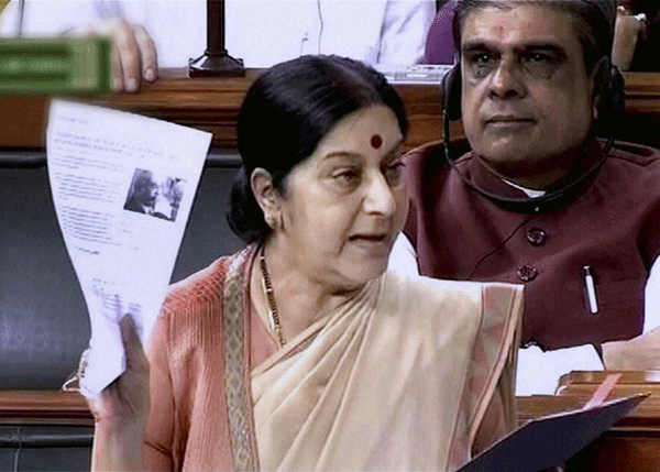 सुषमा स्वराज, ललित मोदी, सोनिया गांधी, कांग्रेस, भाजपा, बीजेपी, विदेश मंत्री, ललित गेट, लोकसभा, जनसत्ता, sushma swaraj, lalit modi, lok sabha, congress, sumitra mahajan, parliament live, lok sabha live, lalit modi controversy