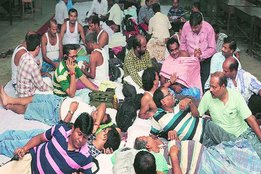 ट्रेड यूनियन, हड़ताल, भारतीय मजदूर संघ, श्रम मंत्रालय, bharat bandh, bharath bandh, bandh, nationwide strike, total bandh, bandh kolkata, bandh mumbai, bandh delhi, india bandh, bandh india