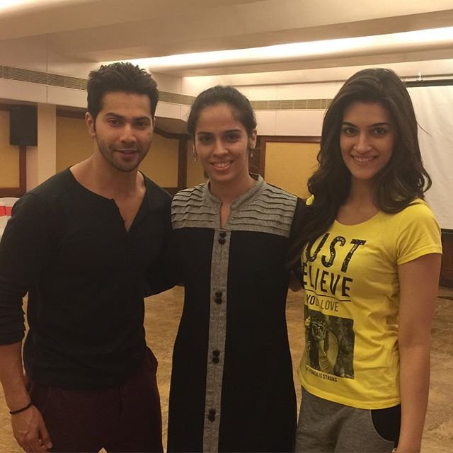 saina nehwal, king khan, dilwale, shahrukh khan, rohit shetty, krati senon, varun dhawan, सायना नेहवाल, शआहरुख खान, रोहित शेट्टी, दिवलाले, वरुण धवन