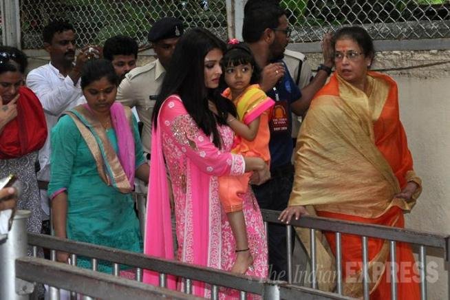 aishwarya rai bachchan, aishwarya rai, aishwarya rai daughter, aishwarya rai daughter aaradhya, aishwarya rai aaradhya, aishwarya rai bachchan daughter, aishwarya rai aaradhya, aaradhya bachchan, aishwarya rai family, aishwarya rai mother, aishwarya rai father, aishwarya rai news, aishwarya rai bachchan news, aishwarya rai films, aishwarya rai movies, aishwarya rai jazbaa, aishwarya rai bachchan jazbaa, jazbaa, jazbaa movie, ऐश्वर्या राय बच्चन, आराध्या बच्चन, ऐश्वर्या राय आराध्या, जज्बा, ऐश्वर्या राय बच्चन सिद्धिविनायक मंदिर, सिद्धिविनायक मंदिर, बॉलीवुड, बॉलीवुड न्यूज़, मनोरंजन