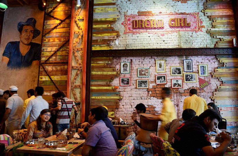 dharmendra, dharmendra restaurant, dharam garam, dharmendra themed restaurant, dharam garam dhaba, dharmendra restaurant delhi, dharam garam dhaba te theka, dharmendra delhi restaurant, dharmendra movie posters, dharmendra dialogues, dharamendra movies, entertainment news, धर्मेंद्र, गरम धरम, ढाबा ते ठेका, बॉलीवुड, बॉलीवुड न्यूज़, मनोरंजन