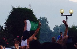 jk marathon, pakistan flag, pak flag, kahsmir marathon, jk half marathon, jk news, kashmir protests, jk marathon protests, india news, kashmir news, जम्मू कश्मीर मैराथन, अंतरराष्ट्रीय हाफ मैराथन, पाकिस्तान झंडा