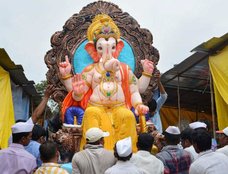 ganesh chaturthi, maharashtra, mumbai, lal bagh ka raja, गणेश चतुर्थी, महाराष्ट्र, मुंबई, लाल बाघ का राजा