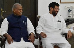 बिहार चुनाव: मांझी के अड़ने से अटका सीटों का बंटवारा