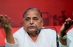 ‘मोदी द्वारा प्रशंसा ‘सम्मान’ की बात, लेकिन भाजपा ने देश को ठगा’