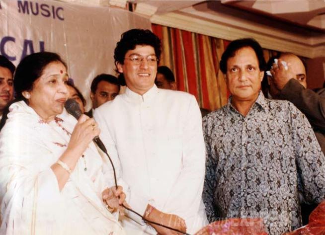 आदेश श्रीवास्तव, आदेश श्रीवास्तव निधन, आदेश श्रीवास्तव की मौत, म्यूजिक डायरेक्टर आदेश श्रीवास्तव, आदेश श्रीवास्तव म्यूजिक कम्पोजर, चलते चलते, बाबुल, बागवान, कभी खुखी कभी गम, राजनीति, बॉलीवुड, बॉलीवुड न्यूज़, मनोरंजन, aadesh shrivastava, aadesh shrivastava death, aadesh shrivastava dies, aadesh shrivastava passed away, aadesh shrivastava cancer, music director aadesh shrivastava, aadesh shrivastava cancer death, aadesh shrivastava news, entertainment news, Bollywood