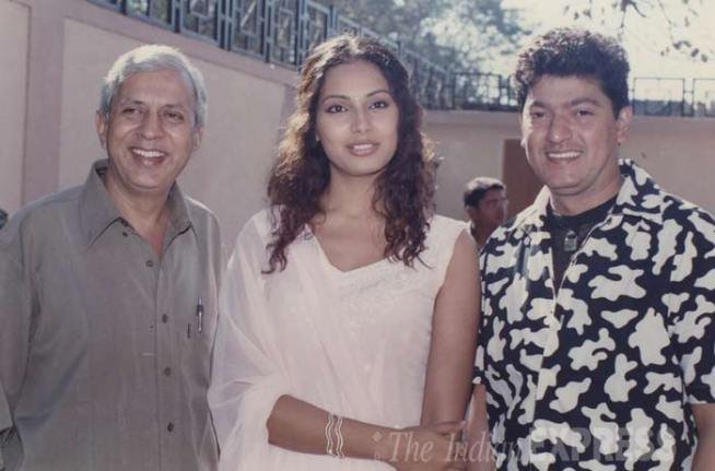 आदेश श्रीवास्तव, आदेश श्रीवास्तव निधन, आदेश श्रीवास्तव की मौत, म्यूजिक डायरेक्टर आदेश श्रीवास्तव, आदेश श्रीवास्तव म्यूजिक कम्पोजर, चलते चलते, बाबुल, बागवान, कभी खुखी कभी गम, राजनीति, बॉलीवुड, बॉलीवुड न्यूज़, मनोरंजन, aadesh shrivastava, aadesh shrivastava death, aadesh shrivastava dies, aadesh shrivastava passed away, aadesh shrivastava cancer, music director aadesh shrivastava, aadesh shrivastava cancer death, aadesh shrivastava news, entertainment news, Bollywood