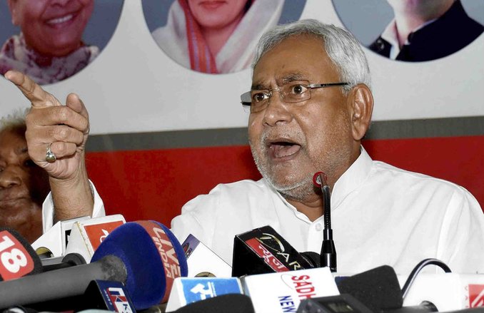 बिहार चुनाव: महागठबंधन में संभावना तलाश रहे हैं हेमंत सोरेन