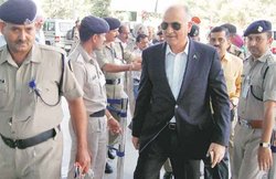 टकराव और तनाव के बीच भारत-पाक सीमा बलों की बातचीत आज से