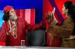 VIDEO: राधे मां को लेकर लड़ पड़े ओमजी महाराज और साध्वी, एक-दूसरे को जड़े थप्पड़