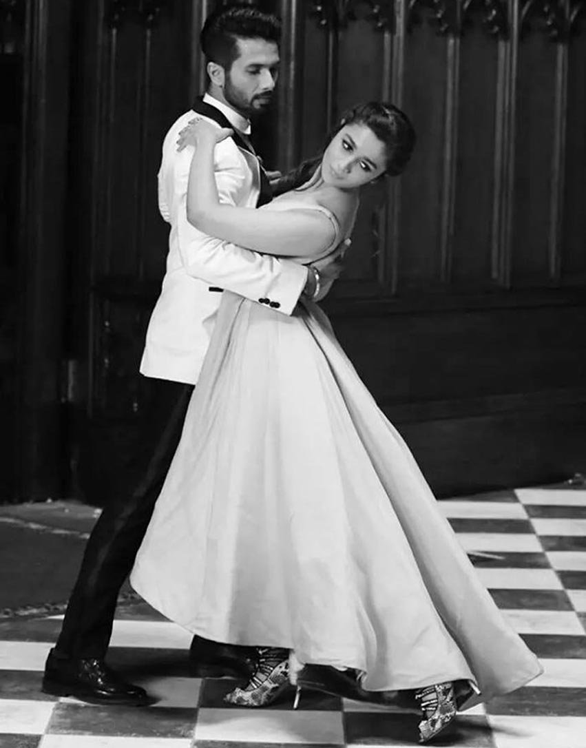 Shahid Kapoor, Alia Bhatt, Shahid Alia, nazdeekiyaan, shaandaar songs, nazdeekiyaan shaandaar, shaandaar movie, shaandaar film, shahid kapoor, alia bhatt, shahid kapoor shaandaar, alia bhatt shaandaar, shahid alia shaandaar, shahid alia shaam shaandaar, Bollywood, Entertainment news, आलिया भट्ट, शाहिद कपूर, आलिया शाहिद, बॉलीवुड, बॉलीवुड न्यूज़, मनोरंजन